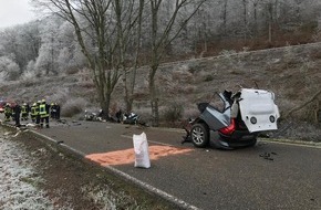 Polizeidirektion Pirmasens: POL-PDPS: Verkehrsunfall fordert zwei Todesopfer