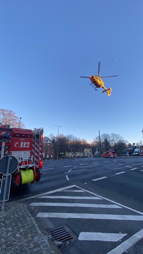 Feuerwehr Iserlohn: FW-MK: Rettungshubschrauber landet auf der "Brünninghaus Kreuzung"