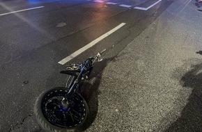 Kreispolizeibehörde Rhein-Kreis Neuss: POL-NE: Zwei verletzte Motorradfahrer nach Verkehrsunfall auf Schaaner Kreuzung