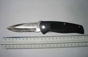 Polizeiinspektion Hildesheim: POL-HI: 47-jähriger rastet aus
