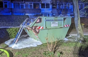 Polizei Mettmann: POL-ME: Sperrmüllcontainer in Brand gesetzt - Monheim am Rhein - 2203157