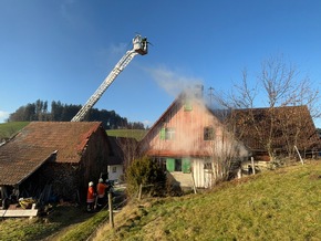 KFV Bodenseekreis: Großeinsatz bei Wohnhausbrand