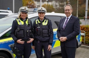 Kreispolizeibehörde Oberbergischer Kreis: POL-GM: Landrat begrüßt zwei neue Bezirksdienstbeamtinnen in Wiehl