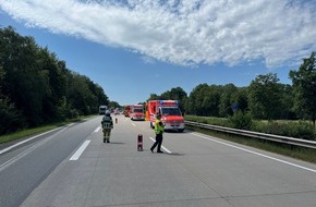 Feuerwehr Bremerhaven: FW Bremerhaven: Auffahrunfall auf der Autobahn 27