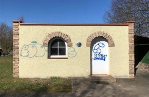 Polizeidirektion Worms: POL-PDWO: Farbschmierereien am muslimischen Waschhaus auf dem Hauptfriedhof