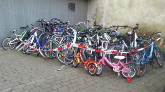 Polizeidirektion Flensburg: POL-FL: Flensburg: 29 Fahrräder sichergestellt