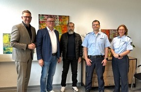 Kreispolizeibehörde Wesel: POL-WES: Moers - Landrat Ingo Brohl dankt Helfern