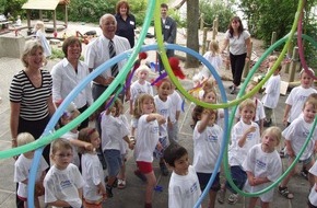 Opel Automobile GmbH: Die Deutsche Olympische Gesellschaft und Opel starten bundesweite Initiative "Kinder bewegen" / Kinder leiden unter wachsendem Bewegungsmangel / Toben macht schlau und fit