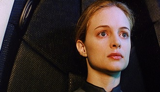 TELE 5: Heather Graham wünscht sich mehr nackte Männer auf die Leinwand // 'Lost in Space' am Dienstag, 1. Dezember, 20.15 Uhr auf Tele 5