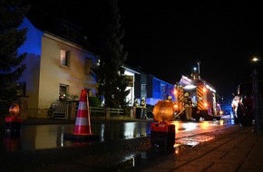 Feuerwehr Pulheim: FW Pulheim: Gartenlaube brannte in der Nacht