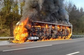 Polizeiinspektion Göttingen: POL-GÖ: (167/2022) In Fahrtrichtung Hannover: Autobahn 7 ab Hann. Münden Lutterberg wegen LKW-Brand voll gesperrt