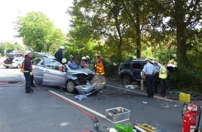 Feuerwehr Hattingen: FW-EN: Verkehrsunfall mit zwei PKW