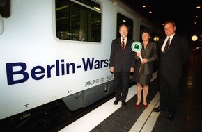 Deutsche Bahn AG: Deutsche und Polnische Bahn rücken näher zusammen / Spitzengespräch an Bord des neuen Berlin-Warszawa-Express