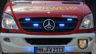 Feuerwehr M&uuml;lheim an der Ruhr: FW-MH: Alleinunfall eines PKW auf der D&uuml;sseldorfer Stra&szlig;e