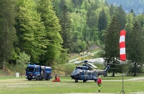 Bundespolizeidirektion 11: BPOLD 11: Erneute Unterst&uuml;tzung aus der Luft: Bundespolizei bei Brandbek&auml;mpfung bei Ruhpolding