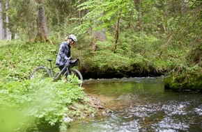 Tourismusverband Ostbayern e.V.: Gravelbiken im Bayerischen Wald / Genussradfahren auf dem Grünen Dach Europas