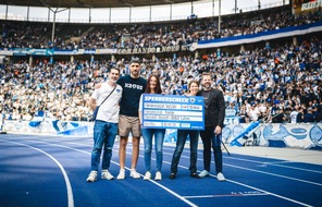 HERTHA BSC GmbH & Co. KGaA&nbsp;&nbsp;: Spendet Becher &ndash; Rettet Leben: 95.000 Euro f&uuml;r Herzenszeit Berlin
