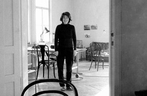 Hochschule München: Presseeinladung Vernissage: Experiment Struktur Atmosphäre. Die Architektur von Doris und Ralph Thut, 6. November 2025