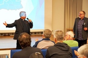 Erzbistum Paderborn: Eine Region im Wandel - Paderborner Erzbischof Dr. Udo Markus Bentz besucht Gläubige zwischen Lippe und Ruhr im Dekanat Unna