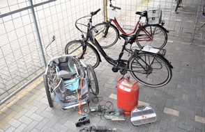 Polizei Steinfurt: POL-ST: Steinfurt/Bu., offensichtlich entwendete Fahrräder aufgefunden