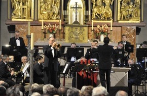 Polizeipräsidium Westpfalz: POL-PPWP: Landespolizeiorchester sorgt für Gänsehautstimmung

Viertes Adventskonzert in der Gelöbniskirche Maria Schutz