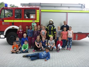 FW-WRN: Brandschutzerziehung Uhlandschule