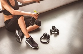 Verbraucherzentrale Nordrhein-Westfalen e.V.: Gute Vorsätze: Tipps rund um Fitnessstudio-Verträge