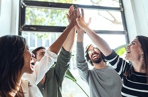 uniVersa Versicherungen: Maklerchampion 2025: Hervorragende Ergebnisse für uniVersa