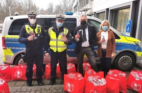 Polizei Dortmund: POL-DO: Kleine Hasen für Erstklässler für mehr Verkehrssicherheit