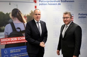 Polizeipräsidium Südhessen: POL-DA: Südhessen/Darmstadt: Innenminister würdigt bei Fachsymposium südhessische Präventionskampagne