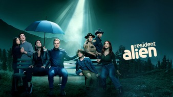 Sky Deutschland: Start der zweiten Staffel "Resident Alien": Neue Folgen der erfolgreichen Dramedy-Serie ab Donnerstag auf SYFY