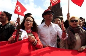 SWI swissinfo.ch: SWI swissinfo.ch mit direkter Demokratie am Global Forum on Modern Direct Democracy in Tunis