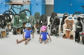 Touring Club Schweiz/Suisse/Svizzero - TCS: Sièges de vélo pour enfants : les modèles pour porte-bagages sont les plus convaincants