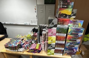 Hauptzollamt Bielefeld: HZA-BI: Bielefelder Zoll stellt große Mengen Vapes und Wasserpfeifentabak sicher/Gemeinsame Kontrollaktion in Herforder Kiosken und Shisha-Bars