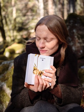 A Gift from Nature: Dr. Hauschka Adventskalender und Weihnachtsgeschenke 2025