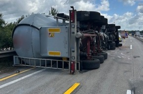 Polizeiinspektion Heidekreis: POL-HK: Egestorf: Vollsperrung; Schneverdingen: Wohnmobilbrand; Soltau: Laterne gerammt; Schneverdingen: Fußgänger schwerverletzt; Soltau: Abbieger übersehen; Neuenkirchen: Brand; Schneverdingen: Diebstahl