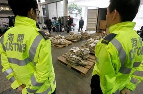 IFAW Deutschland: Die Elefanten-Wilderei geht unvermindert weiter