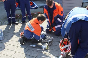 FW-NE: Rallye der Jugendfeuerwehren des Rhein-Kreis Neuss in Kaarst.