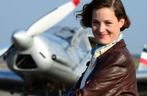 ZDF: "Elly Beinhorn - Alleinflug" im ZDF-"Herzkino"/  Die Abenteuer der berühmten Pilotin mit prominenter Besetzung (FOTO)