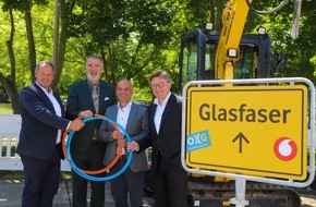 Vodafone GmbH: Glasfaser-Offensive für den Freistaat: OXG und Vodafone starten Glasfaser-Ausbau in Erfurt