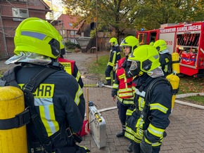 FW Flotwedel: Löschzug Eicklingen probt den Ernstfall bei einem ausgedehnten Zimmerbrand