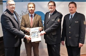 Kreispolizeibehörde Höxter: POL-HX: Kinder und Senioren häufiger in Unfälle verwickelt / Kreispolizeibehörde stellt Verkehrsunfallbilanz 2024 für den Kreis Höxter vor