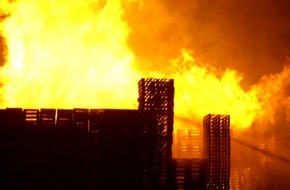 Feuerwehr Essen: FW-E: Feuerwehr verhindert Millionenschaden
