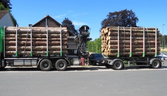 Polizeipräsidium Trier: POL-PPTR: Zu hoch und zu viel geladen - Polizei stoppt mehrere Holztransporte