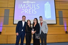 ARD Degeto Film GmbH: IMPULS PREIS 2023: "Die Bauchtänzerinnen" von Christina Sabrowsky und Fabienne Sailer (Filmakademie Baden-Württemberg) mit ARD-Degeto-Nachwuchspreis ausgezeichnet
