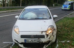 Polizei Rheinisch-Bergischer Kreis: POL-RBK: Leichlingen - Sekundenschlaf: Böschung stoppt Fiat