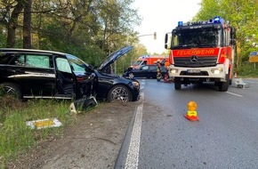 Feuerwehr Norderstedt: FW Norderstedt: Schleswig-Holstein-Straße - Vollsperrung nach Verkehrsunfall