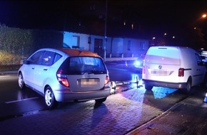 Polizei Mettmann: POL-ME: E-Scooter-Fahrer bei Verkehrsunfall schwer verletzt - Langenfeld - 2311045