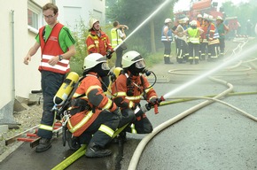 FW-CW: Großbrand in Zimmerei