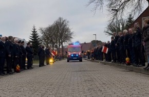 Freiwillige Feuerwehr Aurich: FW-AUR: Besondere Ehrung f&uuml;r 70 Jahre Feuerwehrmitgliedschaft